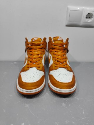 Nike Dunk High retro monarch Naranja Blanco 43