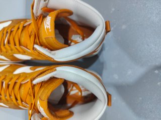 Nike Dunk High retro monarch Naranja Blanco 43