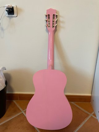 Guitarra infantil rosa
