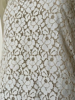 Top de encaje floral crema y beige Massimo Dutti S