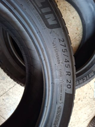 Neumáticos 275/45/20