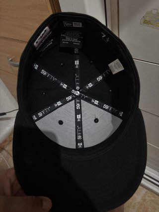 Gorra New Era Piratas Negra y Amarilla