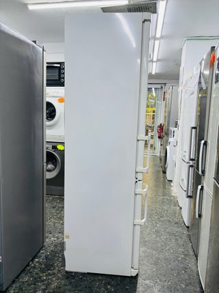 Nevera Liebherr Blanca