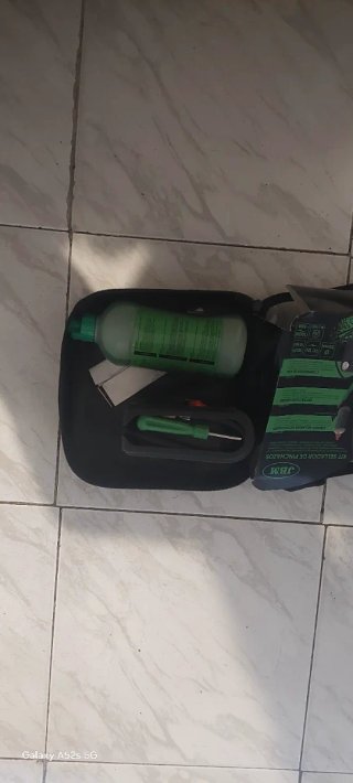 Kit Sellador de Pinchazos JBM y Compresor Aire