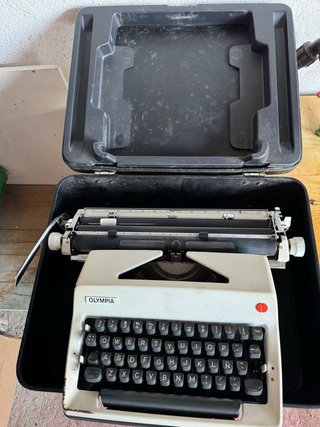 Máquina de escribir Olympia