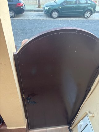 Puerta de hierro para calle