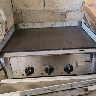 Plancha Eléctrica Industrial Metro