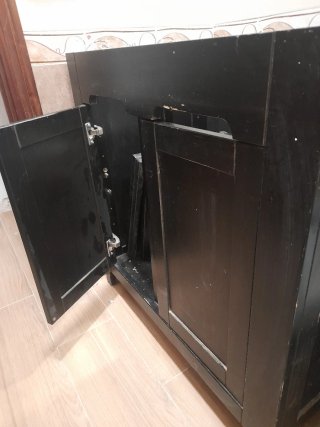 Mueble de lavabo de madera wengue