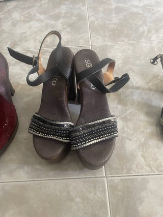 Zapatos de tacón mujer varios colores. 30€ c/par