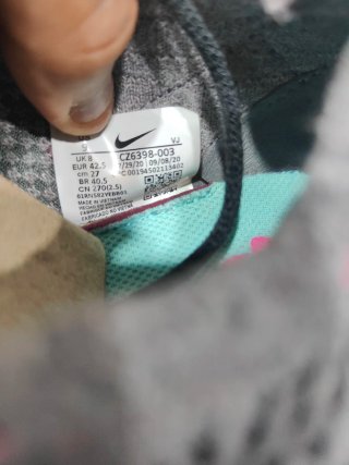 Nike Space Hippie 04 gris 42,5