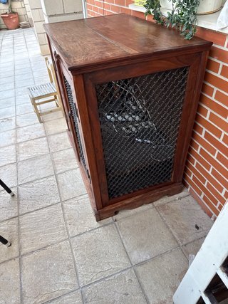 Mueble madera tropical y forja