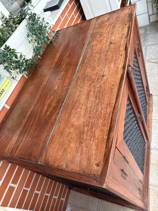 Mueble madera tropical y forja