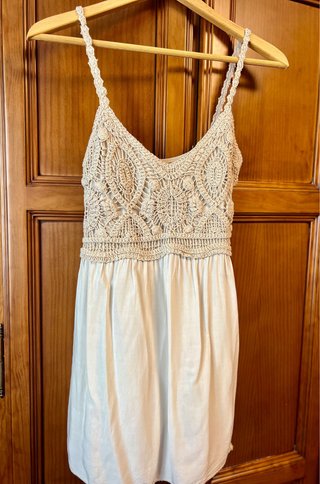 Blusa tirantes encaje pecho