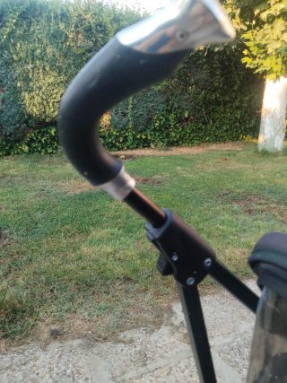 Carrito de paseo Maclaren negro