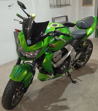 Kawasaki Z750 Naked Verde/Negra