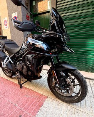Triumph Tiger 900 GT  Negra/Gris