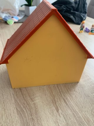 Casa Playmobil con figuras y accesorios