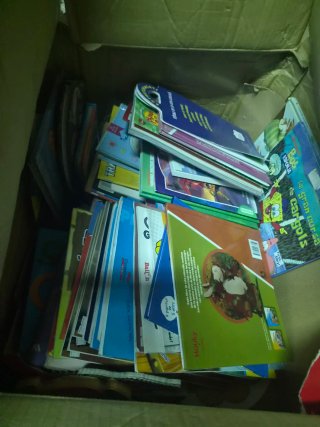 Libros infantiles y algo de adulto
