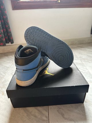 Nike Air Jordan 1 Mid University Blue original