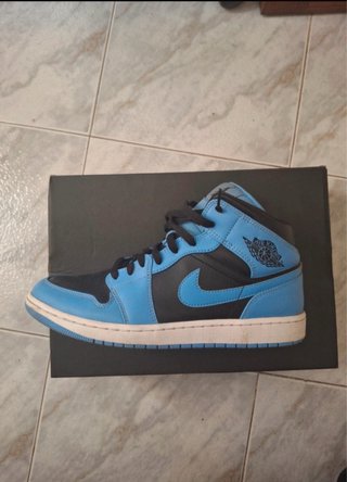 Nike Air Jordan 1 Mid University Blue original