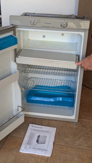Nevera Trivalente Dometic para Caravana