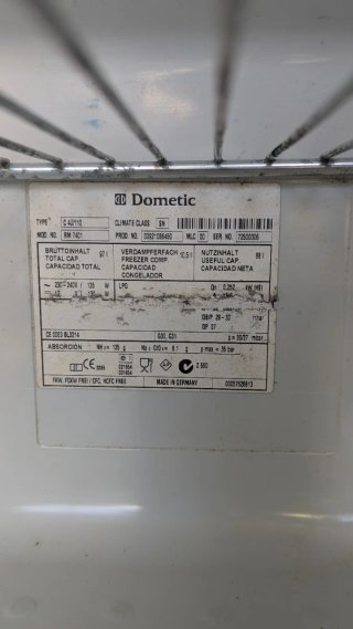Nevera Trivalente Dometic para Caravana