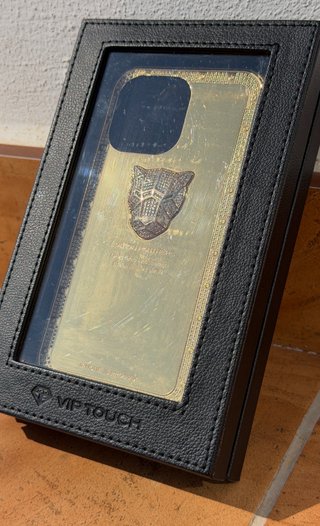 Funda iPhone Oro Dubai
