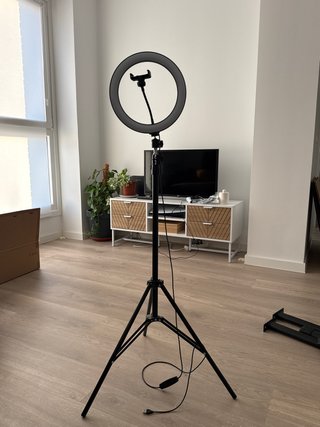 Trípode con Aro de Luz y Soporte Móvil
