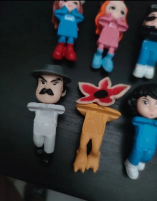 Set 8 Pezzi Stranger Things Nuovi