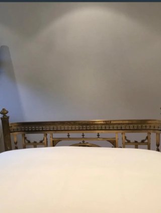 Cama de bronce estilo clásico