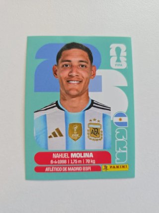 Cromos Mundial FIFA Nahuel Molina