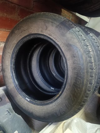 Neumáticos 215/70 R16 100H