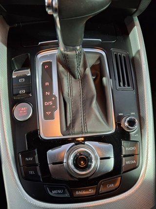 AUDI Q5 2.0 TDI quattro 177