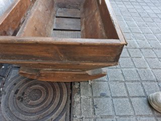 Cuna balancín antigua buena madera +100 años buen