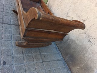 Cuna balancín antigua buena madera +100 años buen