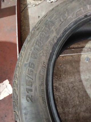 Neumáticos 215/55-18