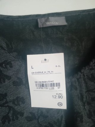 Blusa YESSICA gris talla L con etiqueta