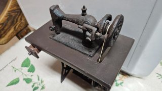 Réplica Máquina Coser Antigua Miniatura