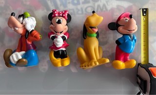 4 Figuras Disney: Mickey, Minnie, Pluto y Goofy