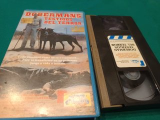 VHS Dobermans Testigos del Terror