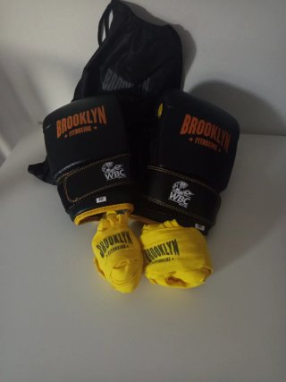 Pack guantes de boxeo y vendas Brooklyn Fitboxing