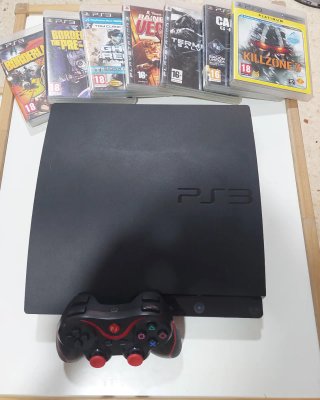 Consola PS3 Negra + 6 Juegos y cable