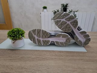 Asics Grises Talla 42