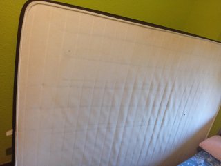 Colchón blanco de tela