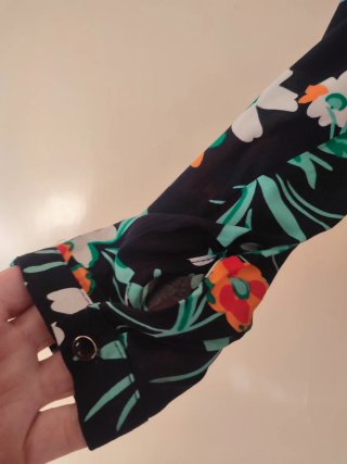 Camisa floral Menglu talla M