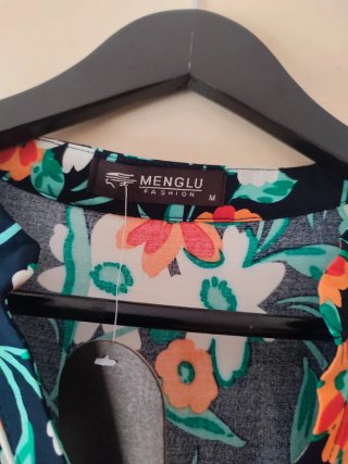 Camisa floral Menglu talla M