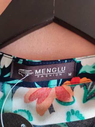 Camisa floral Menglu talla M