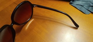 Gafas de sol nuevas. Marca MÓ ovaladas negras.