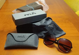 Gafas de sol nuevas. Marca MÓ ovaladas negras.