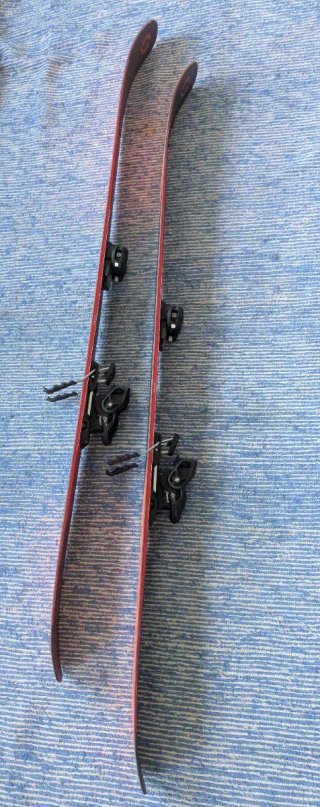 Esquís Blizzard Rustler 9 164cm